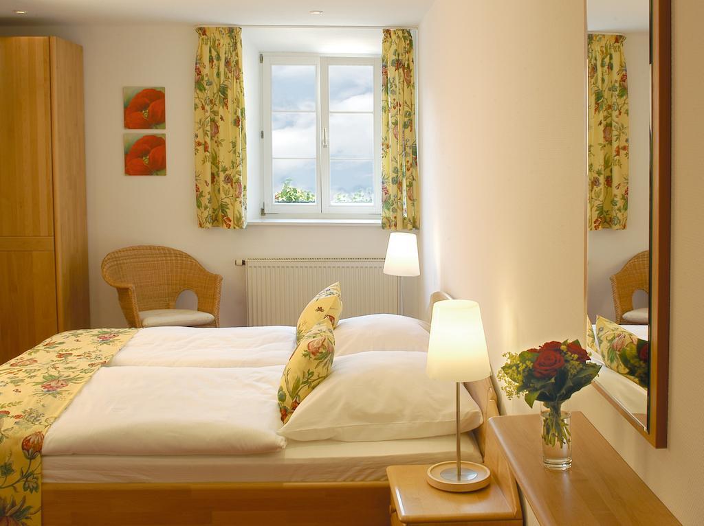 Landgasthof Und Hotel Weisser Lowe Eckental Quarto foto